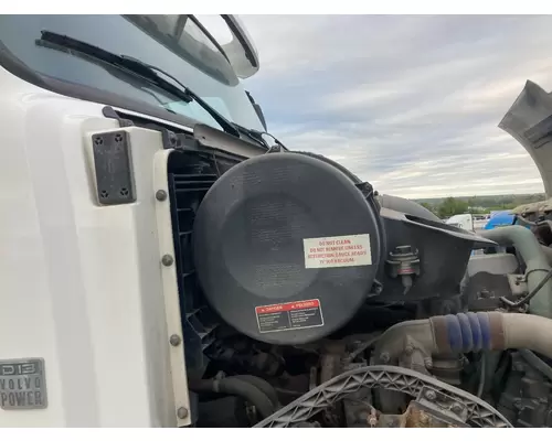 Volvo VNL Air Cleaner