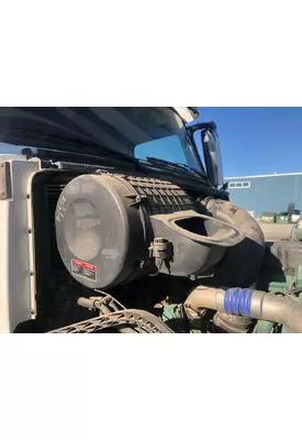 Volvo VNL Air Cleaner