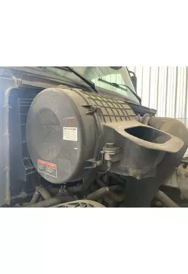 Volvo VNL Air Cleaner