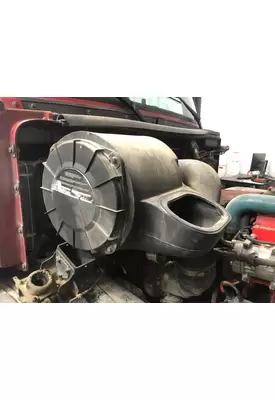 Volvo VNL Air Cleaner