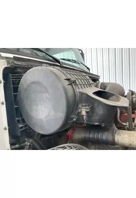 Volvo VNL Air Cleaner