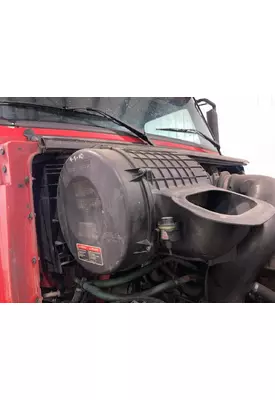 Volvo VNL Air Cleaner