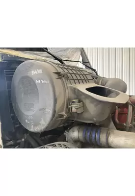 Volvo VNL Air Cleaner