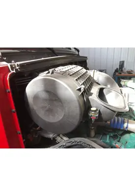 Volvo VNL Air Cleaner