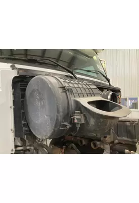 Volvo VNL Air Cleaner