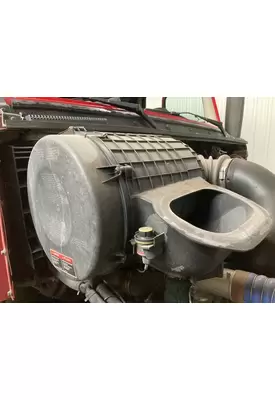 Volvo VNL Air Cleaner