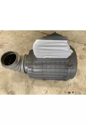 Volvo VNL Air Cleaner