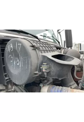 Volvo VNL Air Cleaner