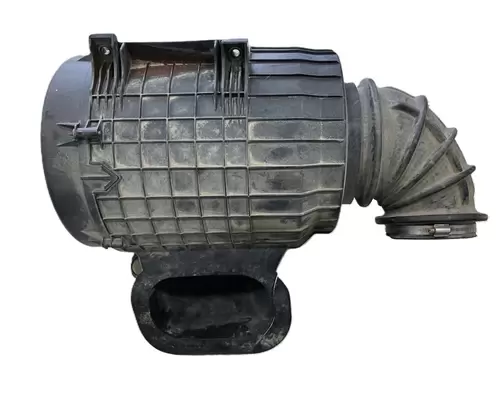Volvo VNL Air Cleaner