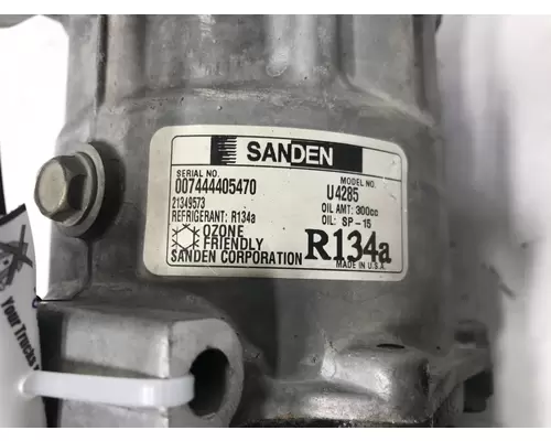 Volvo VNL Air Conditioner Compressor