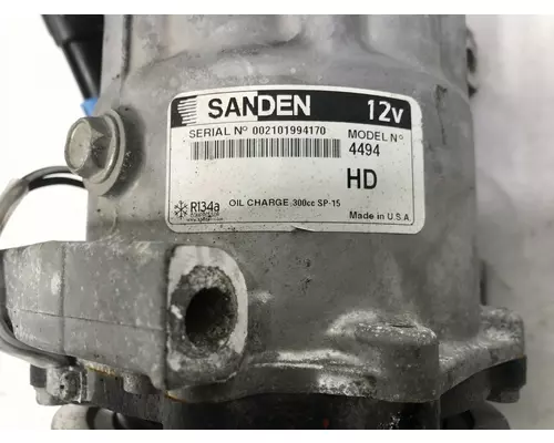 Volvo VNL Air Conditioner Compressor