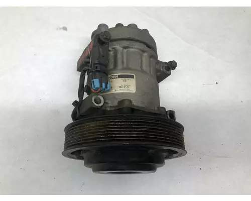 Volvo VNL Air Conditioner Compressor