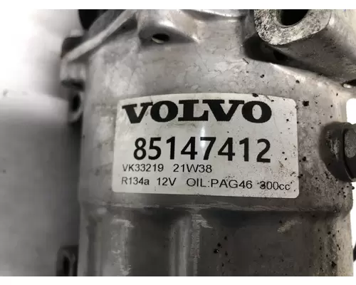 Volvo VNL Air Conditioner Compressor