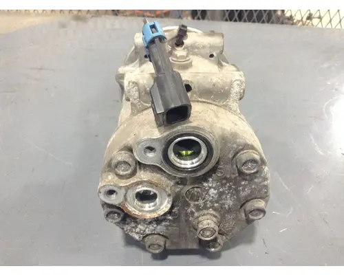 Volvo VNL Air Conditioner Compressor