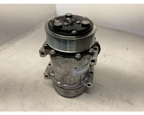 Volvo VNL Air Conditioner Compressor