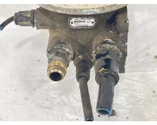 Volvo VNL Air Drier
