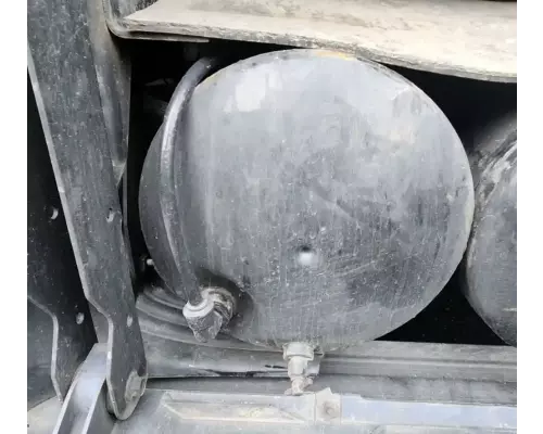 Volvo VNL Air Tank