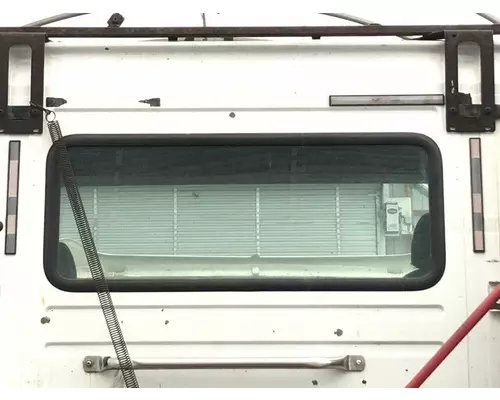 Volvo VNL Back Glass