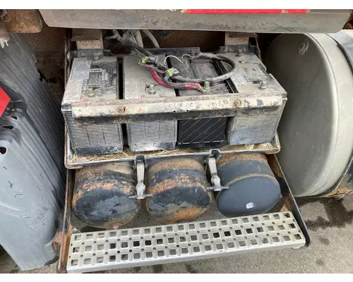 Volvo VNL Battery Box