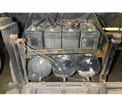 Volvo VNL Battery Box