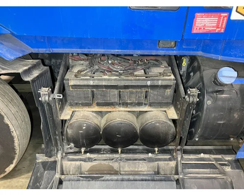 Volvo VNL Battery Box