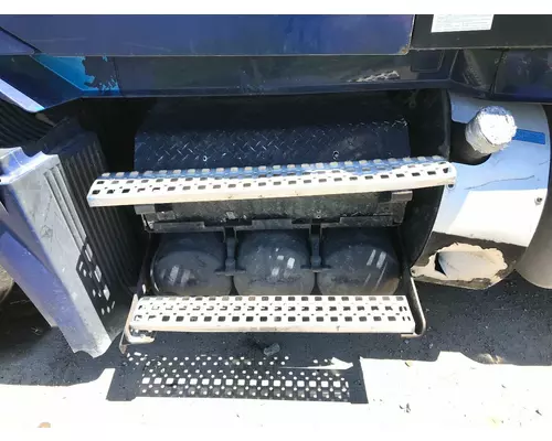 Volvo VNL Battery Box