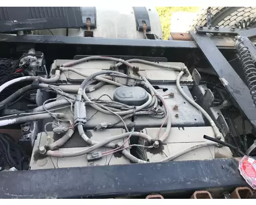 Volvo VNL Battery Box