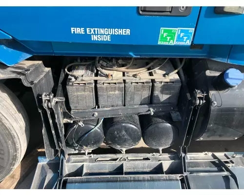 Volvo VNL Battery Box