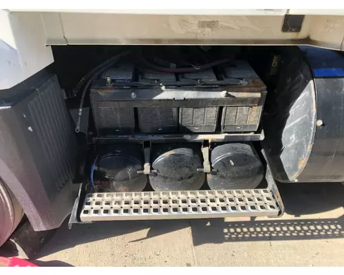 Volvo VNL Battery Box