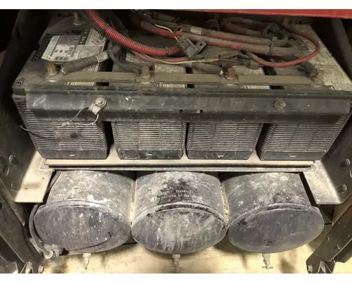 Volvo VNL Battery Box