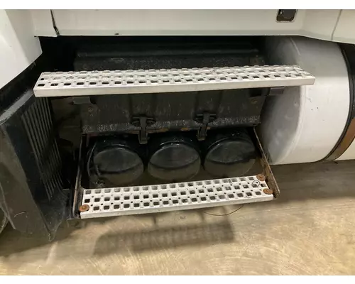 Volvo VNL Battery Box
