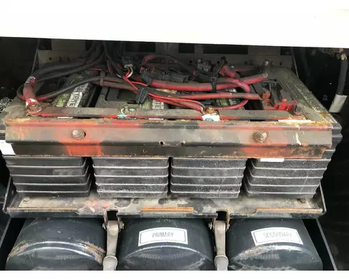 Volvo VNL Battery Box