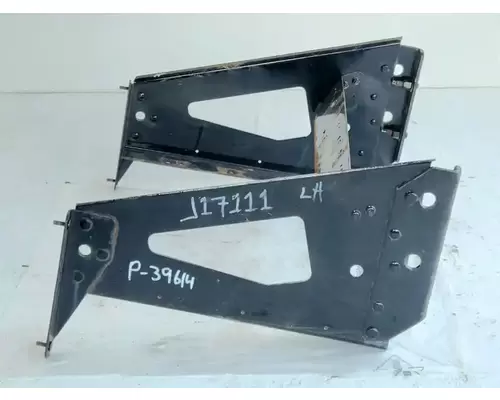 Volvo VNL Battery Box