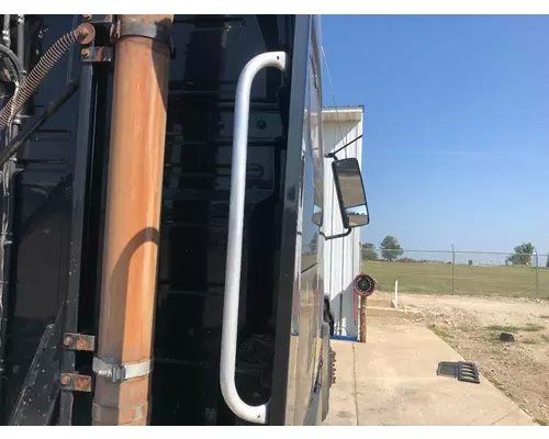 Volvo VNL Body, Misc. Parts