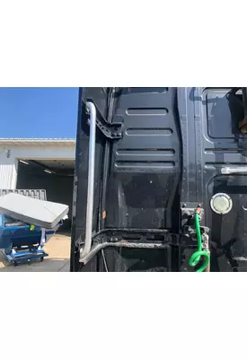 Volvo VNL Body, Misc. Parts