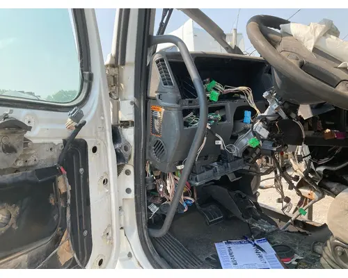 Volvo VNL Body, Misc. Parts