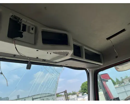 Volvo VNL Body, Misc. Parts