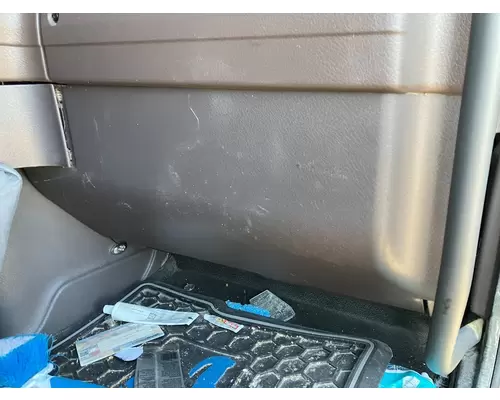 Volvo VNL Body, Misc. Parts