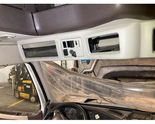 Volvo VNL Body, Misc. Parts
