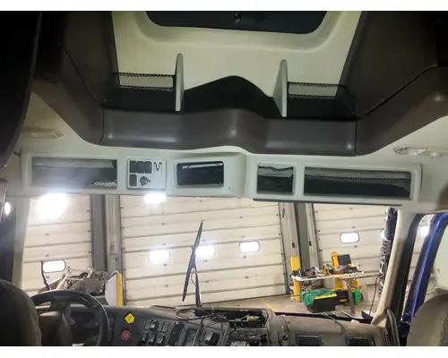 Volvo VNL Body, Misc. Parts