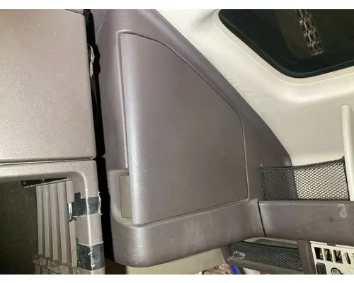 Volvo VNL Body, Misc. Parts