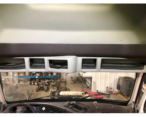 Volvo VNL Body, Misc. Parts