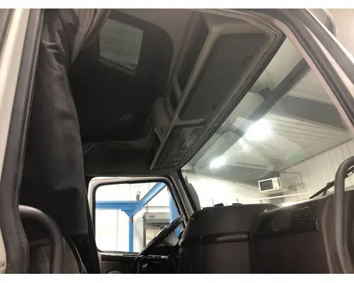 Volvo VNL Body, Misc. Parts