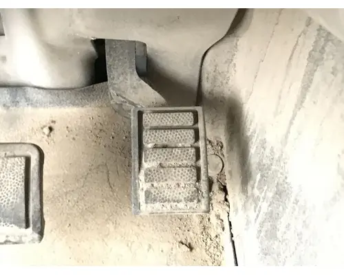 Volvo VNL Body, Misc. Parts