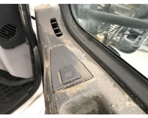 Volvo VNL Body, Misc. Parts