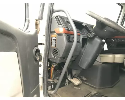 Volvo VNL Body, Misc. Parts