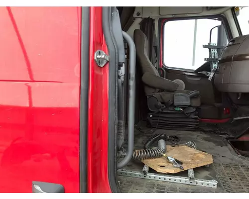Volvo VNL Body, Misc. Parts