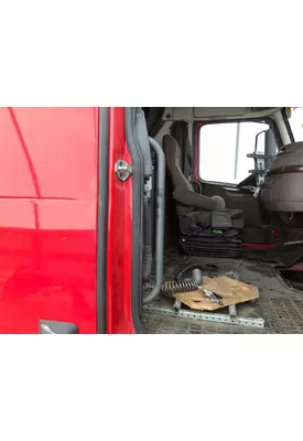 Volvo VNL Body, Misc. Parts