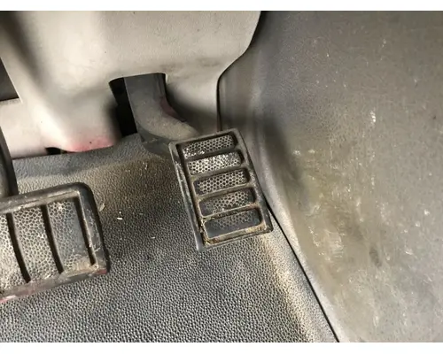 Volvo VNL Body, Misc. Parts