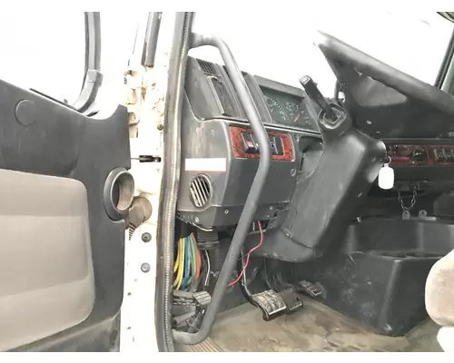 Volvo VNL Body, Misc. Parts